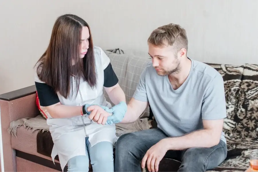 Нарколог на дом в Колпашеве: быстро, недорого